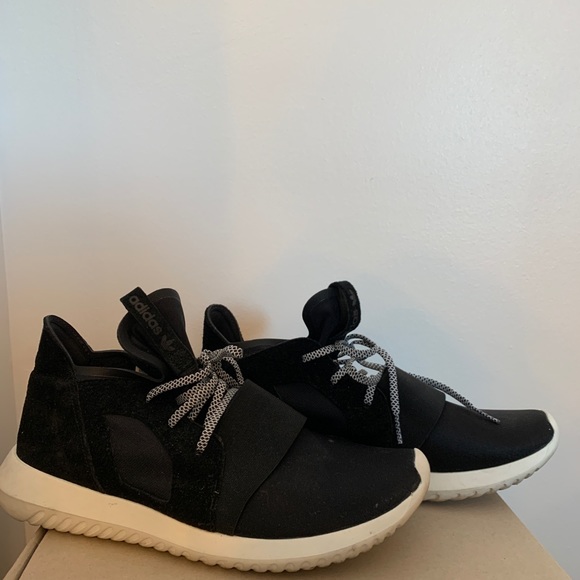 Adidas Running Shoes - Picture 2 of 4